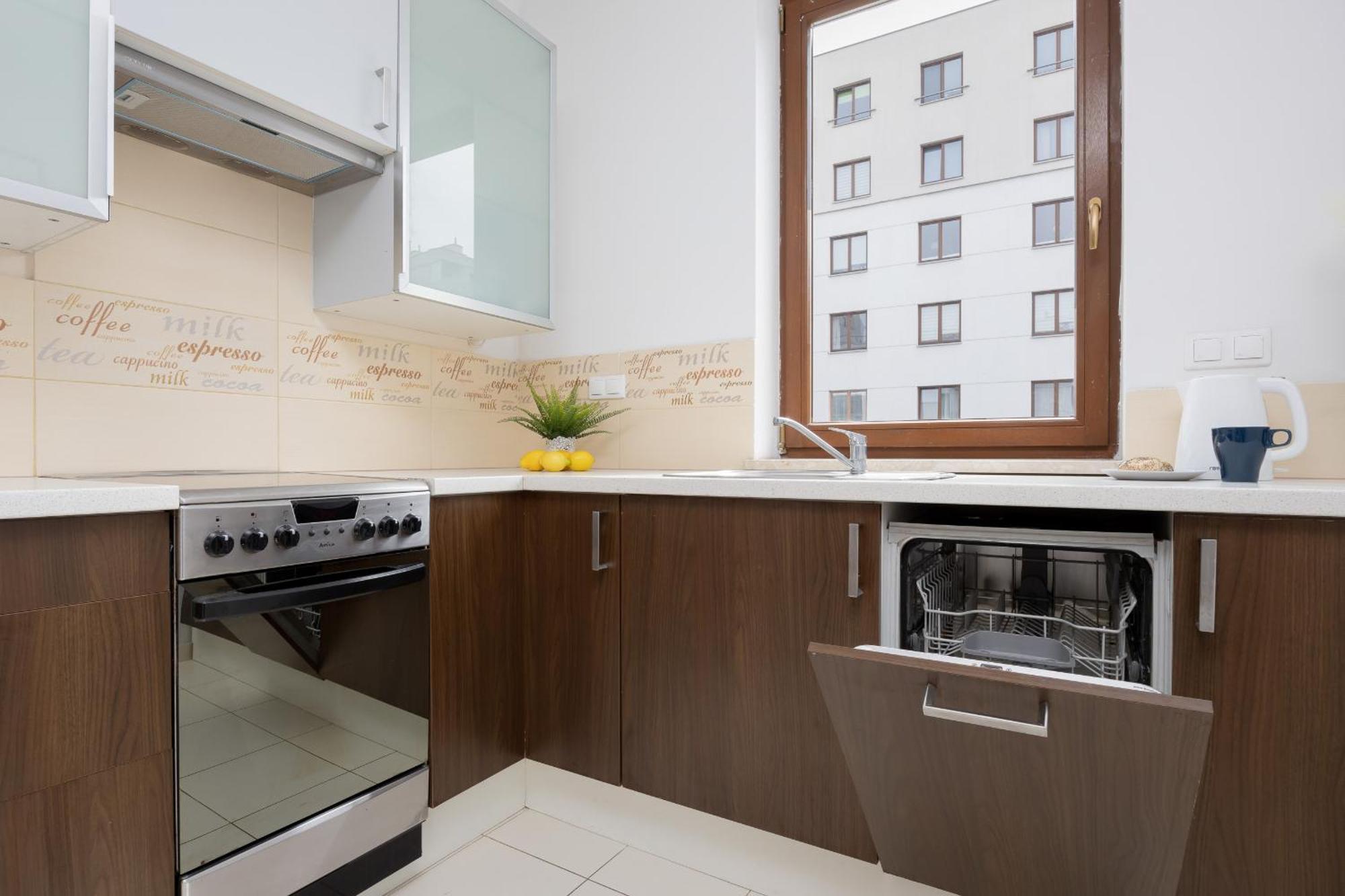City Apartment With Parking Near Metro Mlociny By Noclegi Renters Варшава Екстер'єр фото