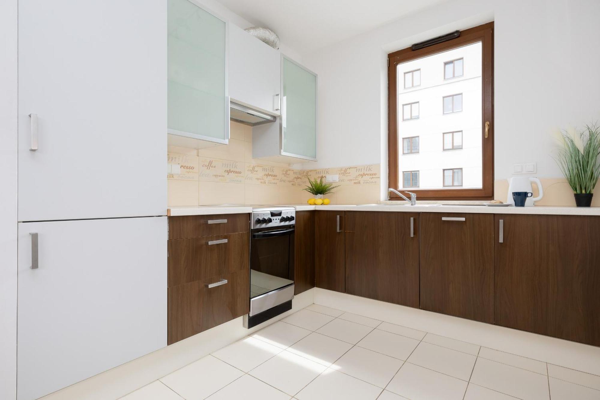City Apartment With Parking Near Metro Mlociny By Noclegi Renters Варшава Екстер'єр фото